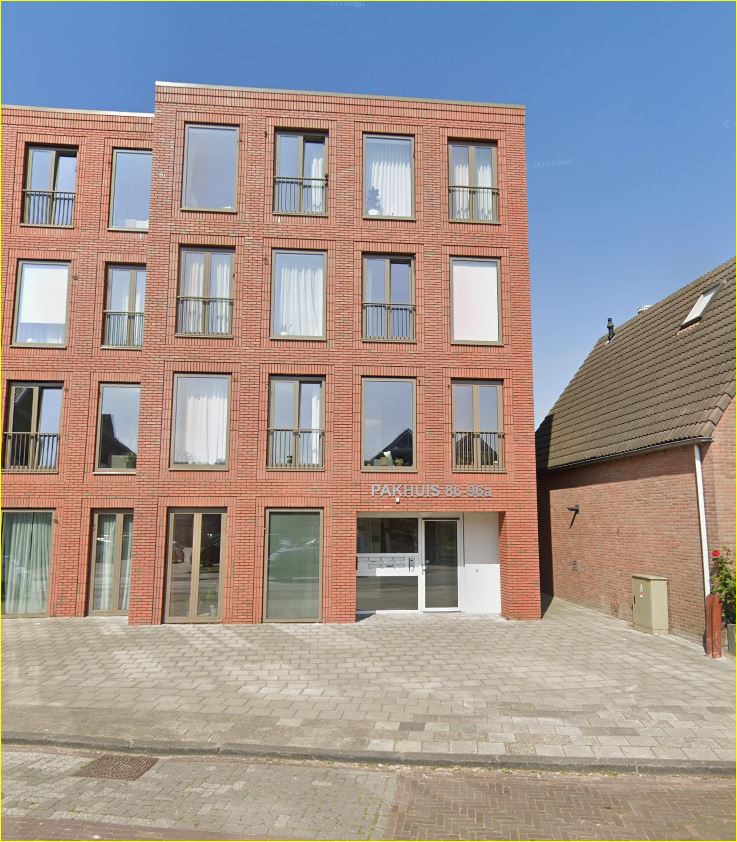 Raadhuisstraat 92, 9301 AB Roden, Nederland