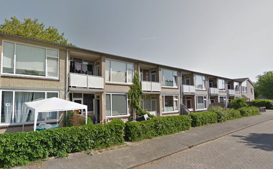 Burgemeester Voetelinkstraat 105, 8331 BT Steenwijk, Nederland