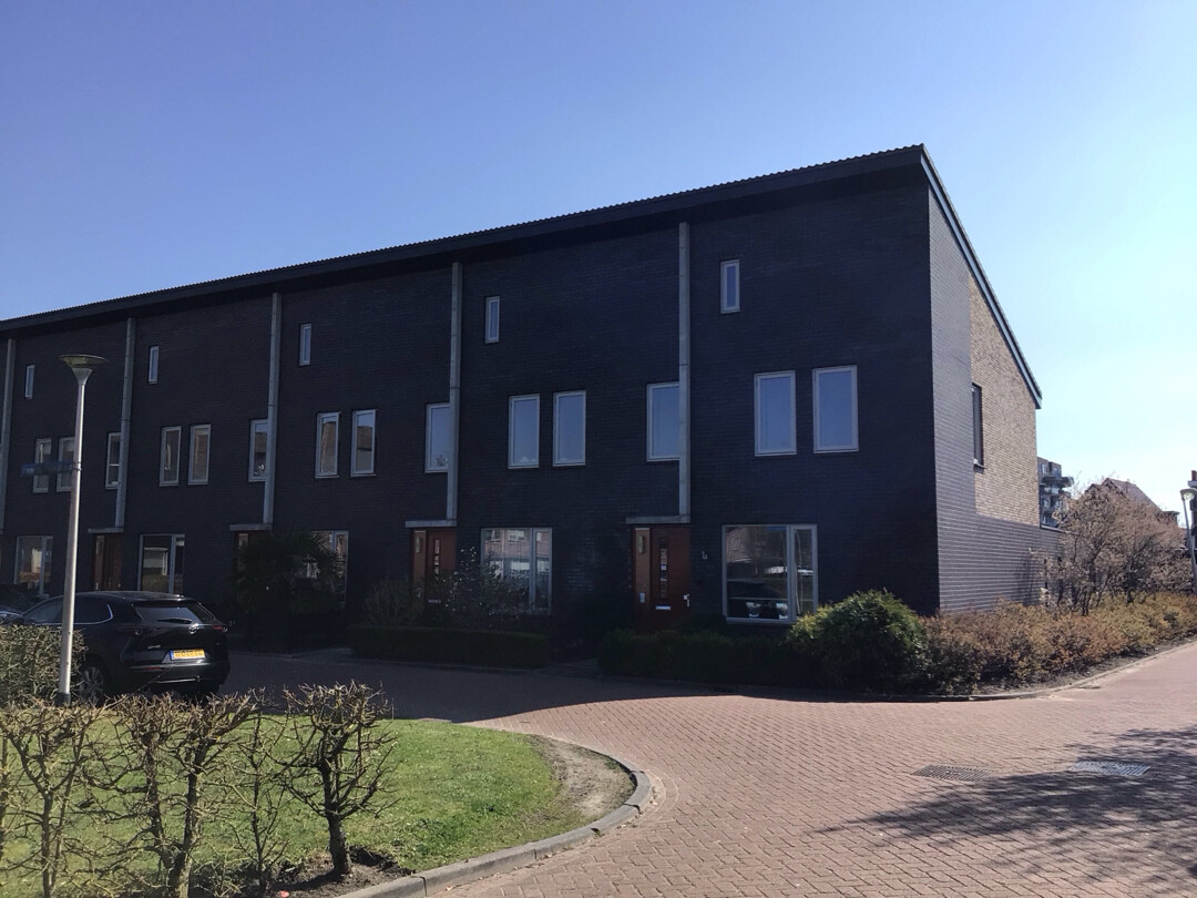 Anne de Vriesstraat 1