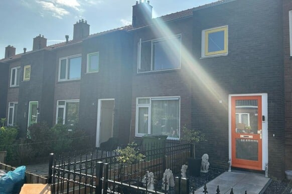 P Dubbeldamstraat 12