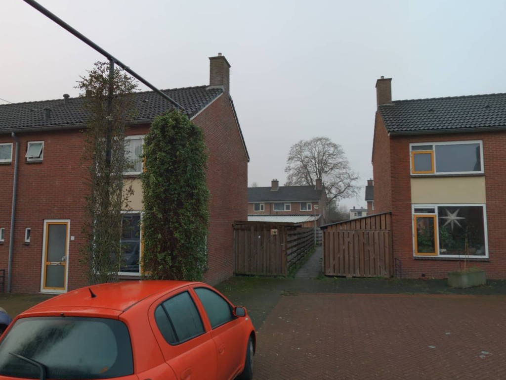 Professor Elemastraat 11, 7815 EK Emmen, Nederland