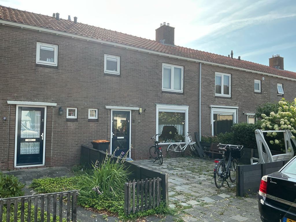 van Laarstraat 3, 7906 BA Hoogeveen, Nederland