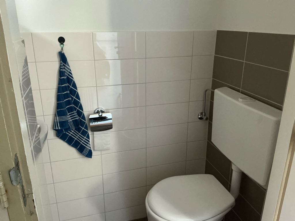 B. Van der Helststraat 5