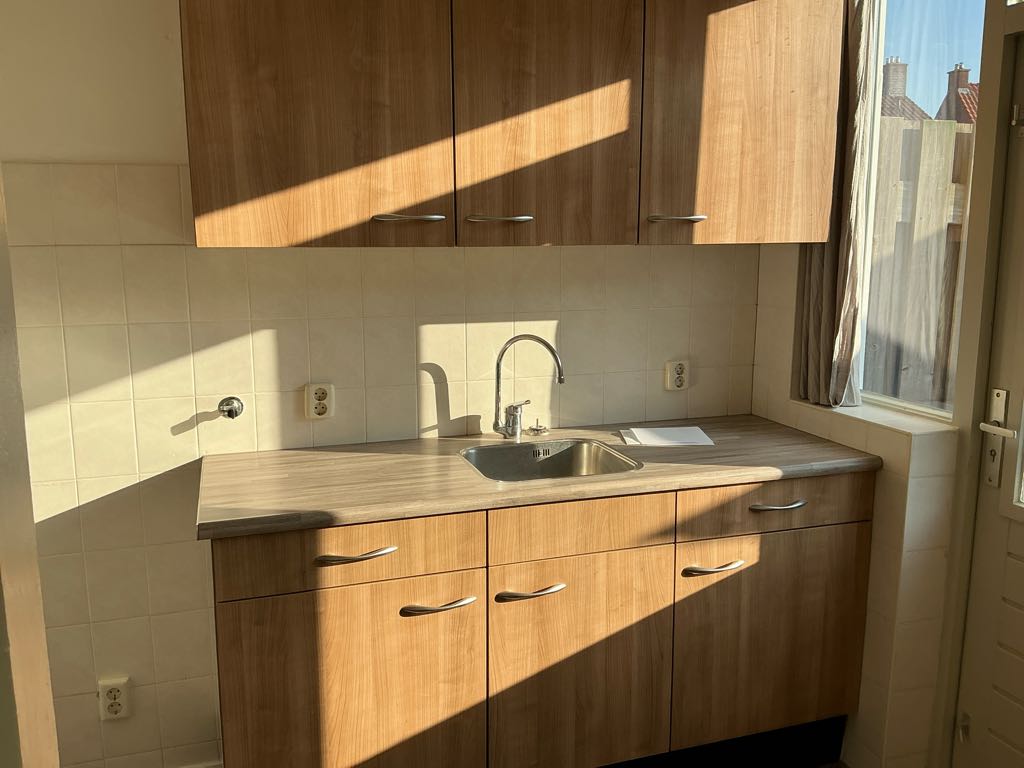 P. Dubbeldamstraat 16