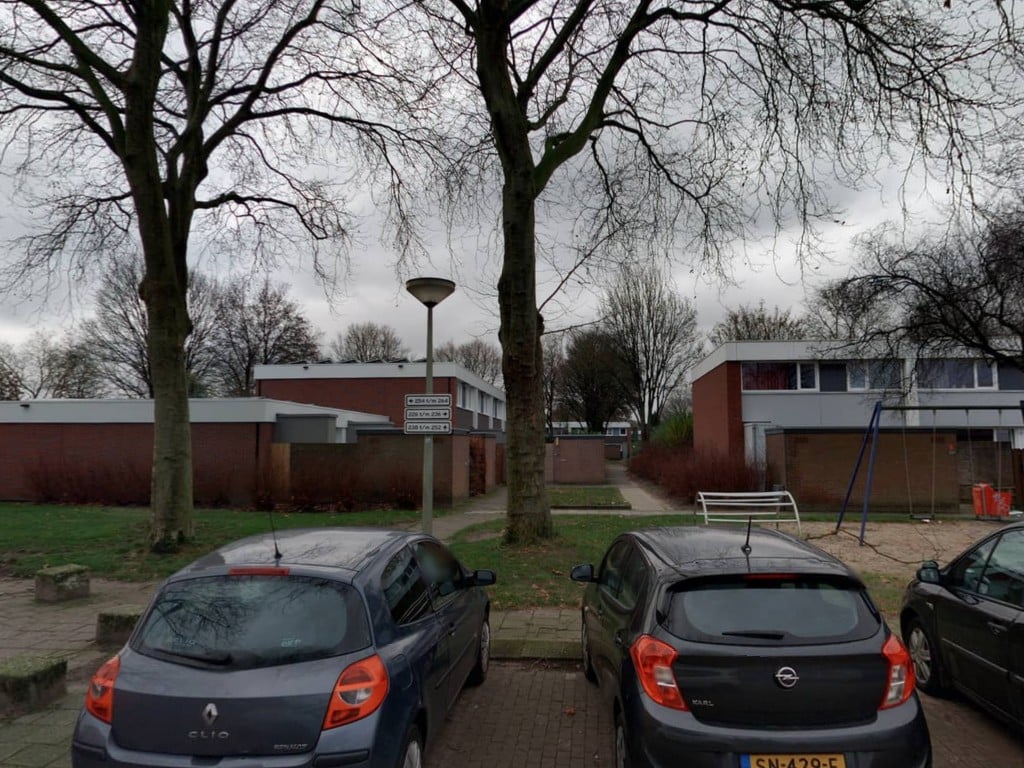 Laan van Het Kinholt 244, 7823 HG Emmen, Nederland