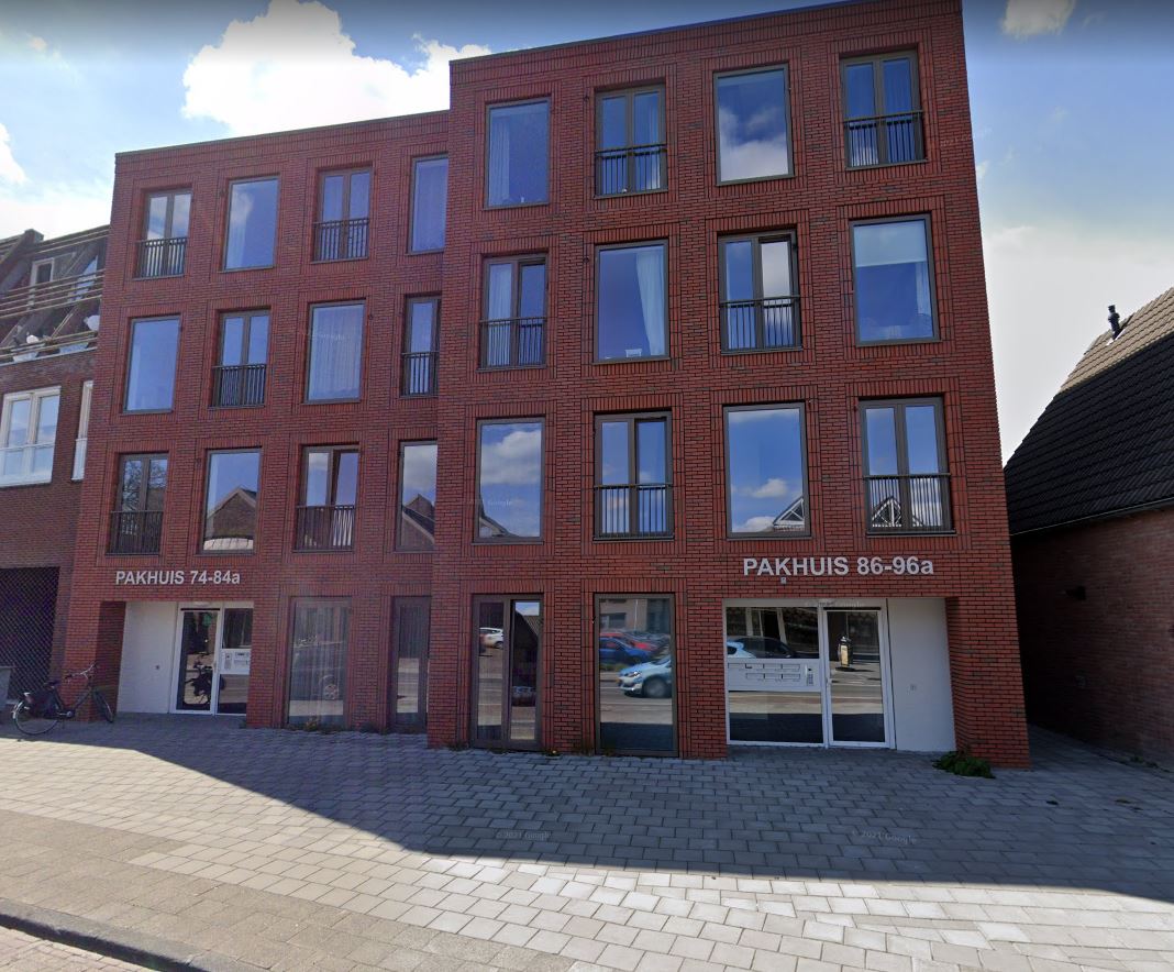 Raadhuisstraat 88, 9301 AB Roden, Nederland
