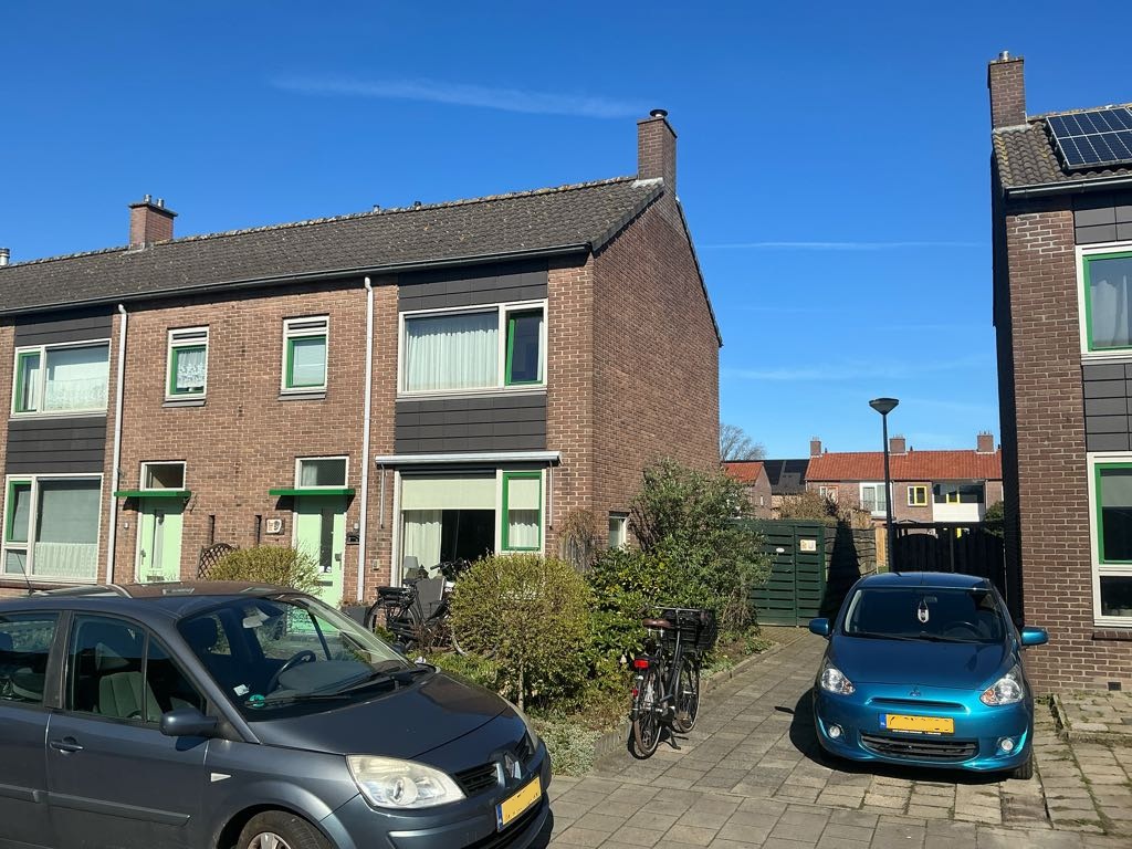 Dokter van de Veldestraat 11, 7902 KA Hoogeveen, Nederland