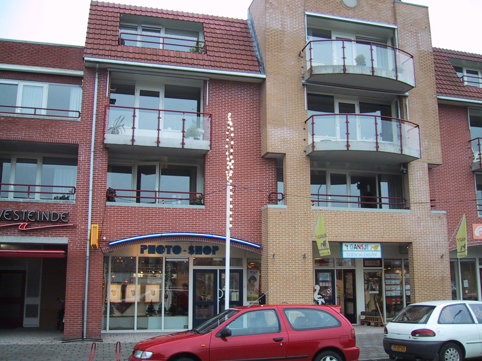 Heerestraat 139, 9301 AE Roden, Nederland