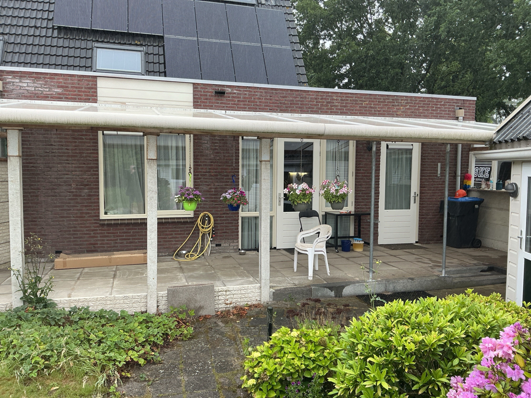 Middenweg 16