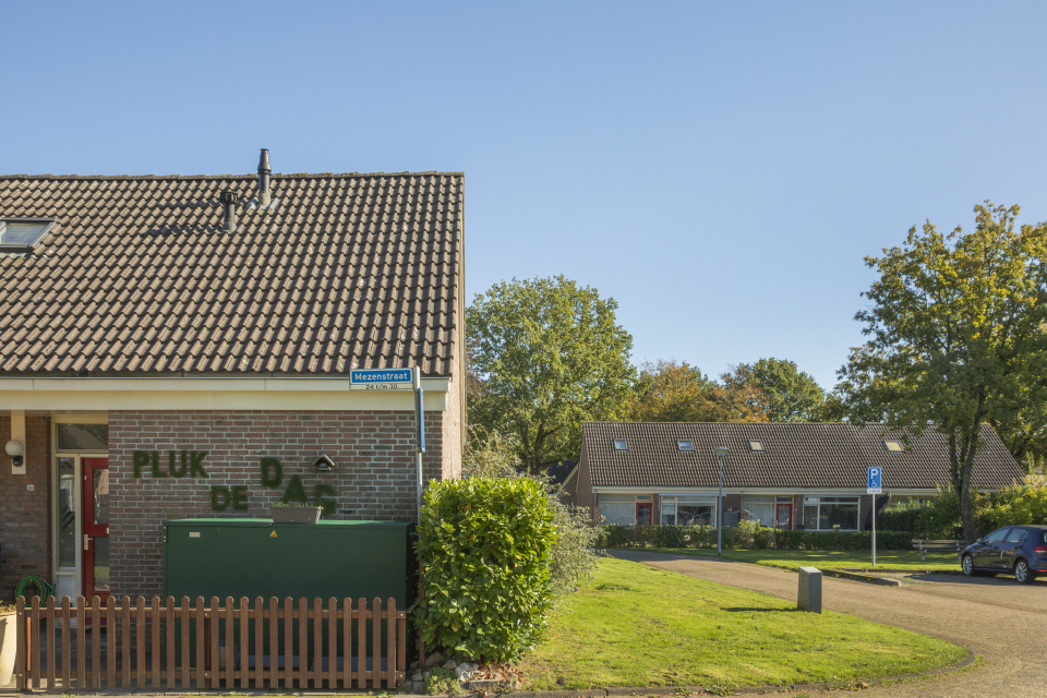 Mezenstraat 24