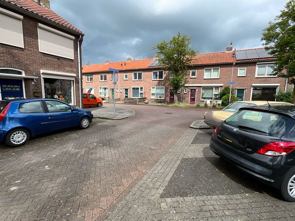 Hovendwarsstraat 27