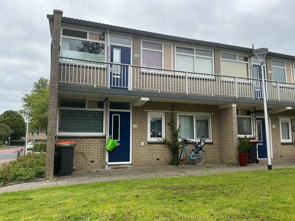 Burgemeester Voetelinkstraat 131, 8331 BT Steenwijk, Nederland